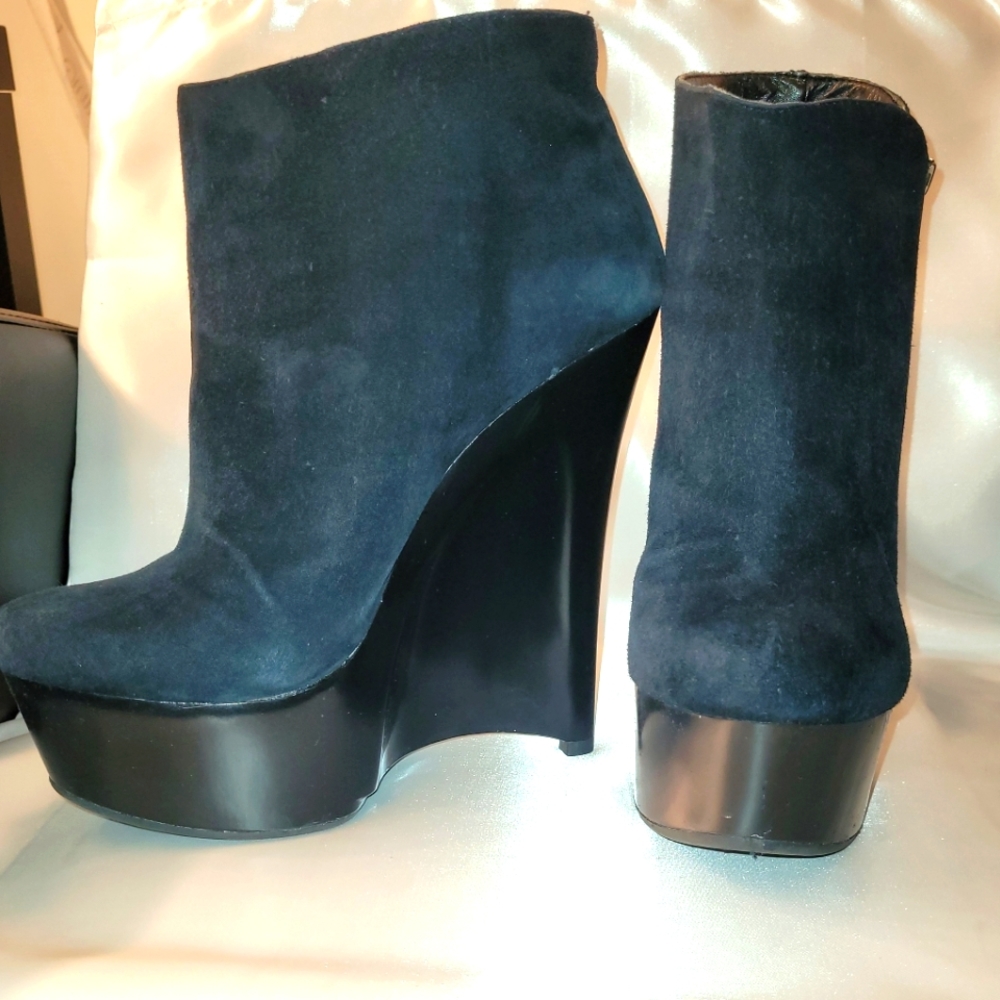 H by HALSTON Black platform bootie.